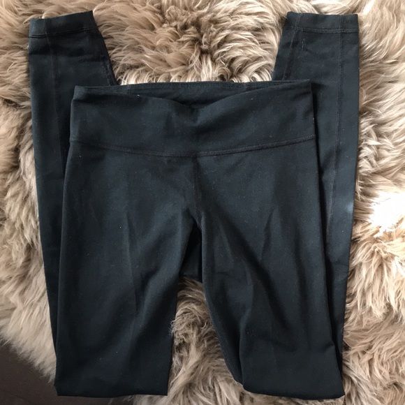 Fitted all season UA legging - Picture 3 of 5